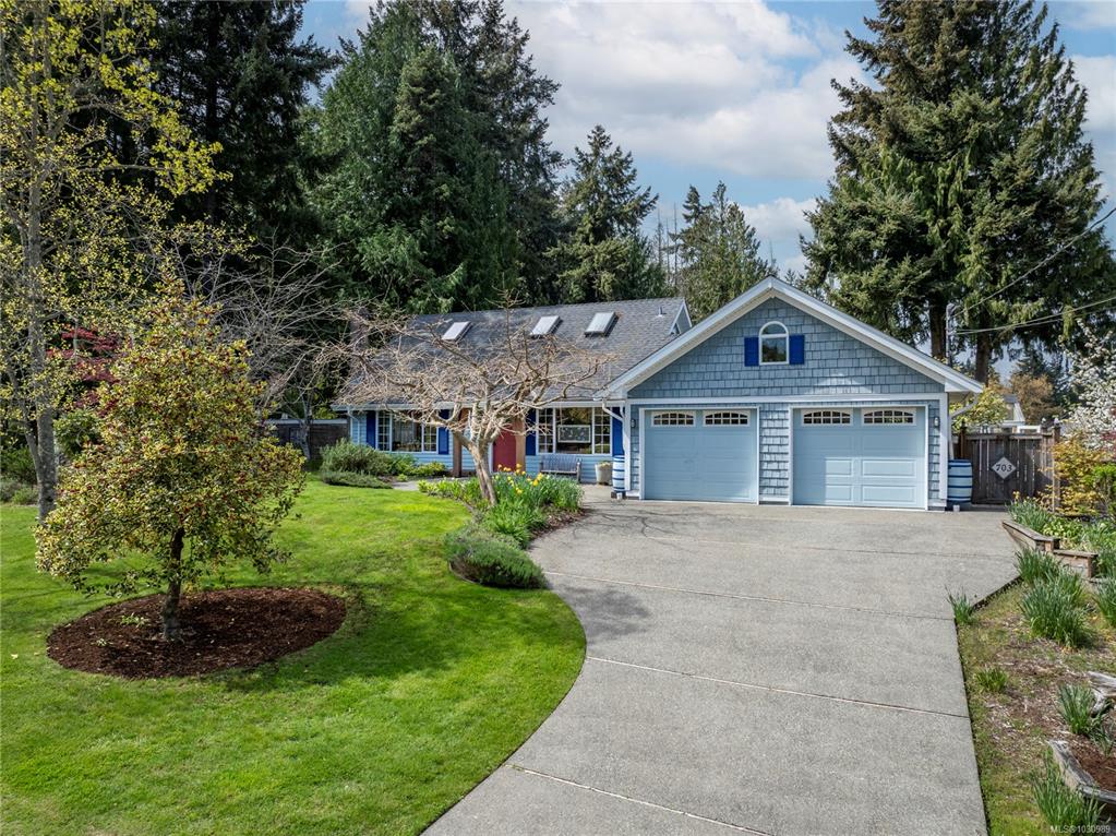 703 Hemsworth Rd, 1030989, BC,