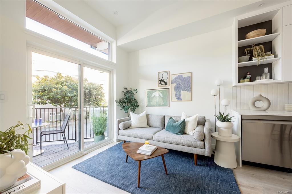 1075 Tillicum Rd, 1031011, BC,