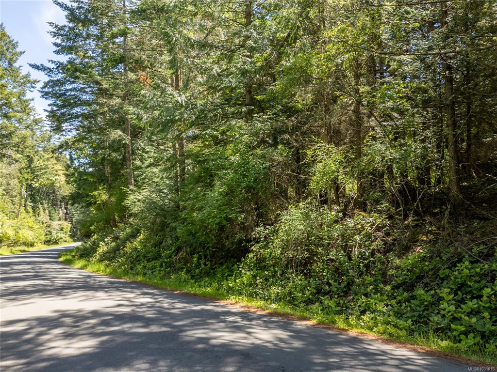 Third View of 638 Tumbo Channel Rd, Saturna Island, BC, V0N 2Y0