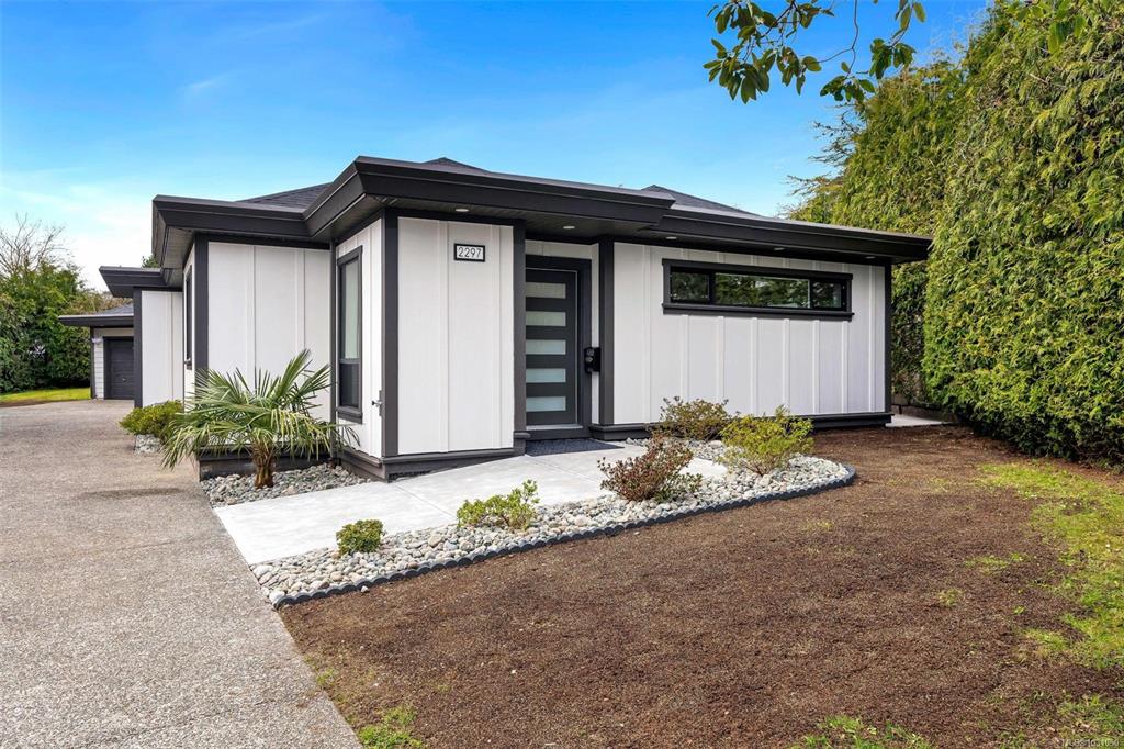 Third View of 2297 Covington Pl, Saanich, BC, V8N 5R1