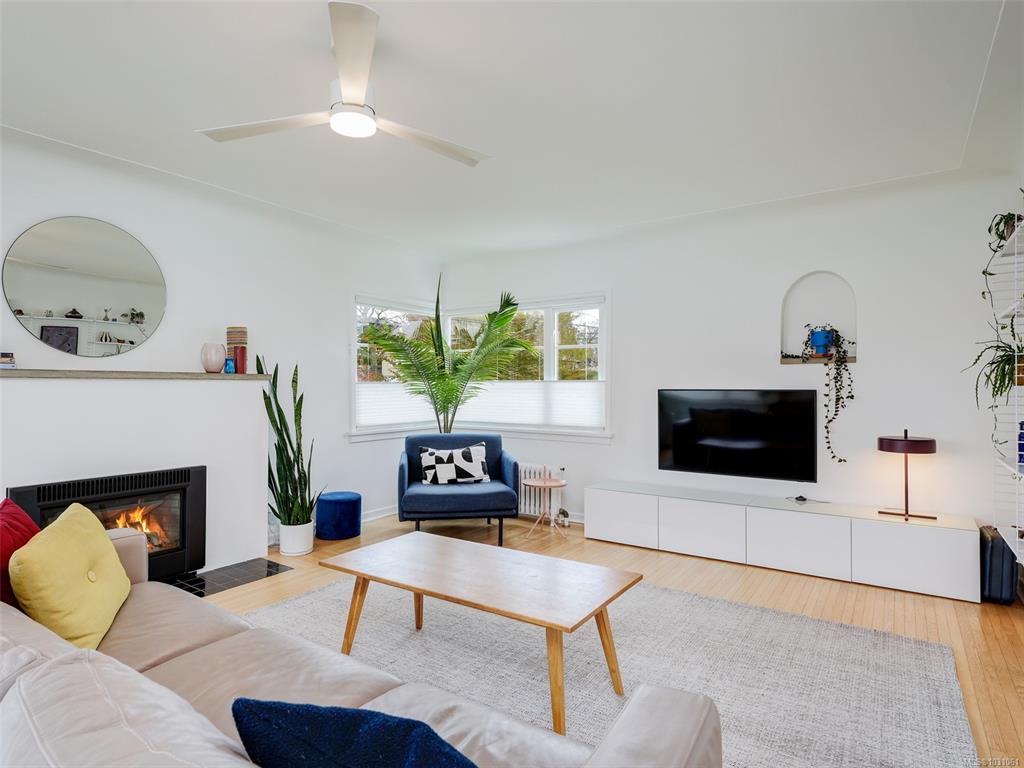 Third View of 2420 Bowker Ave, Oak Bay, BC, V8R 2G1