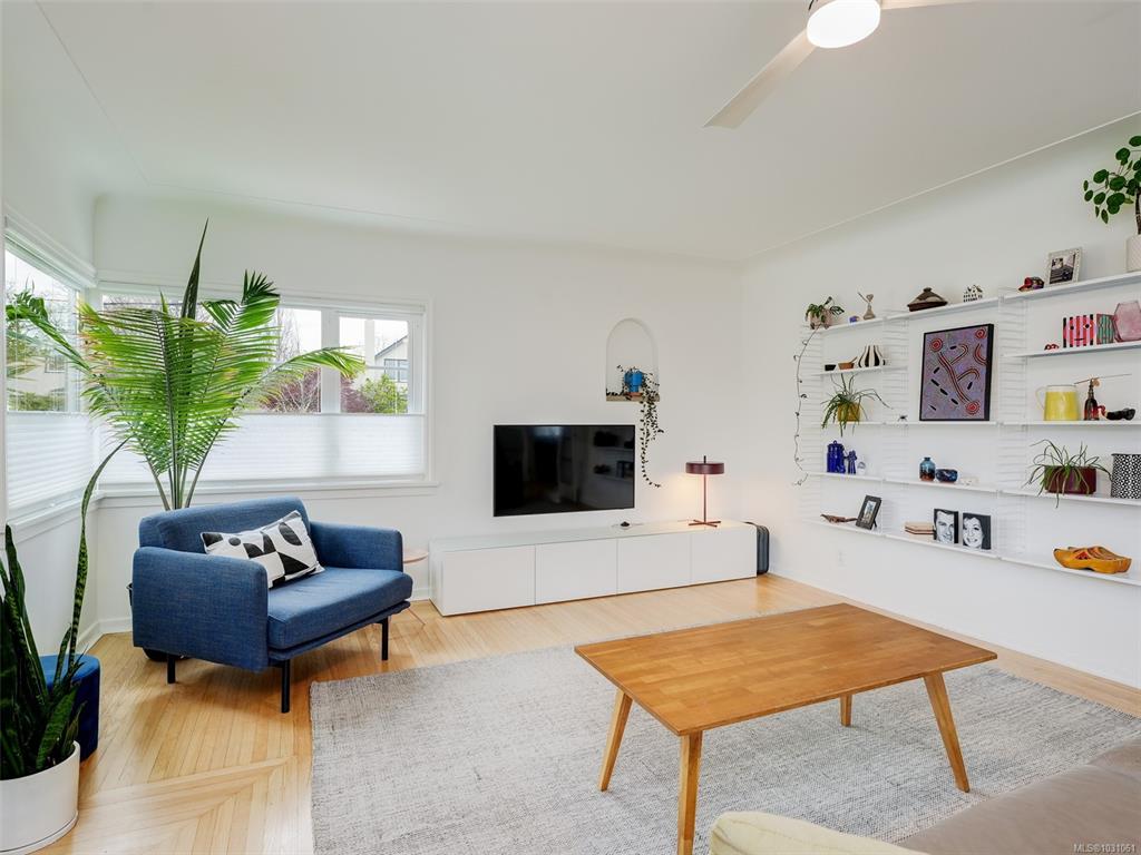 Fourth View of 2420 Bowker Ave, Oak Bay, BC, V8R 2G1