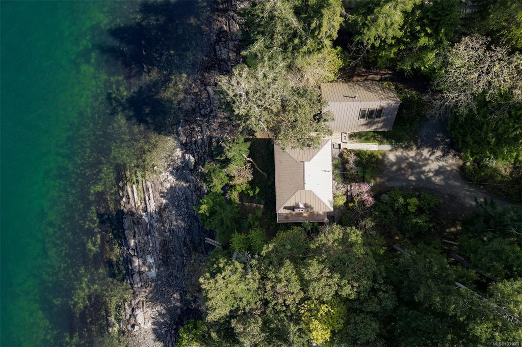 Third View of 618 Lands End Rd, North Saanich, BC, V8L 5K9