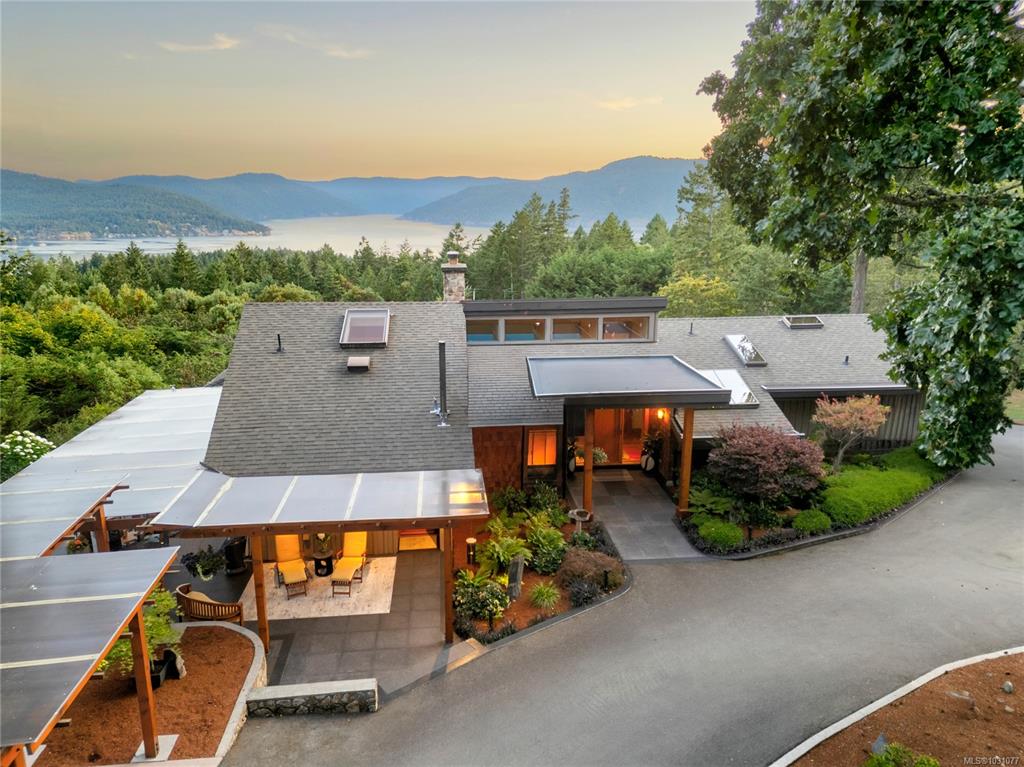 Second View of 8100 Woodwyn Terr, Strata only for private road., Central Saanich, BC, V8M 1S2