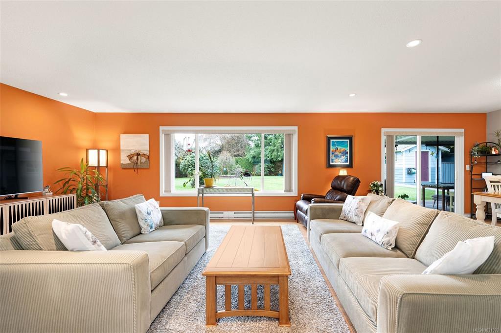 Fourth View of 1298 Sunrise Dr, Parksville, BC, V9P 1W7