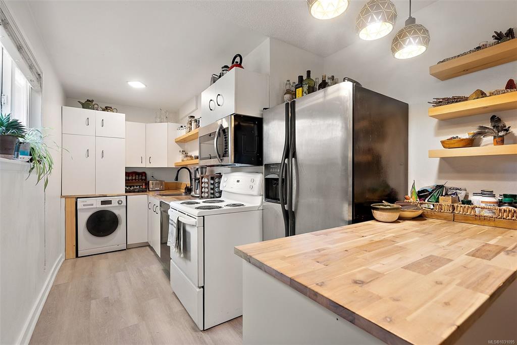 Fifth View of 1987 Kaltasin Rd, Sooke, BC, V9Z 0B6