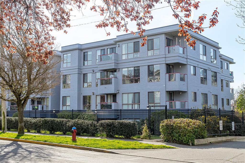 Fifth View of 545 Manchester Rd, Victoria, BC, V8T 5H6