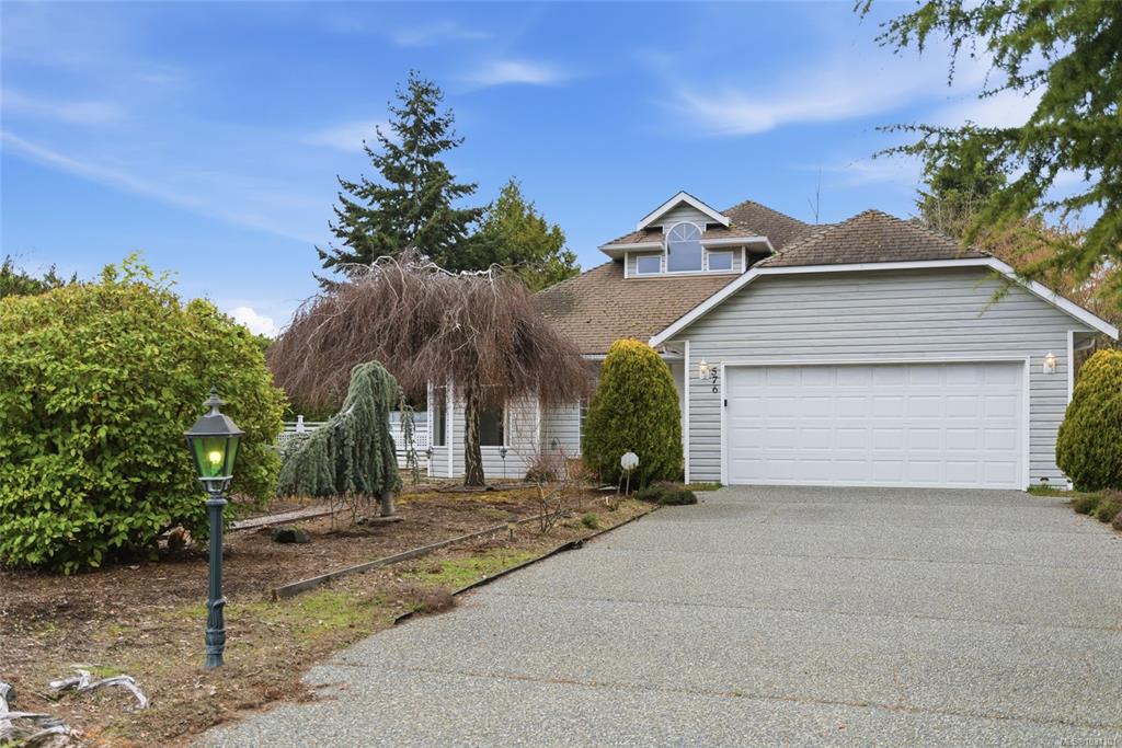 Second View of 576 Dalmatian Dr, Parksville, BC, V9P 1Y4