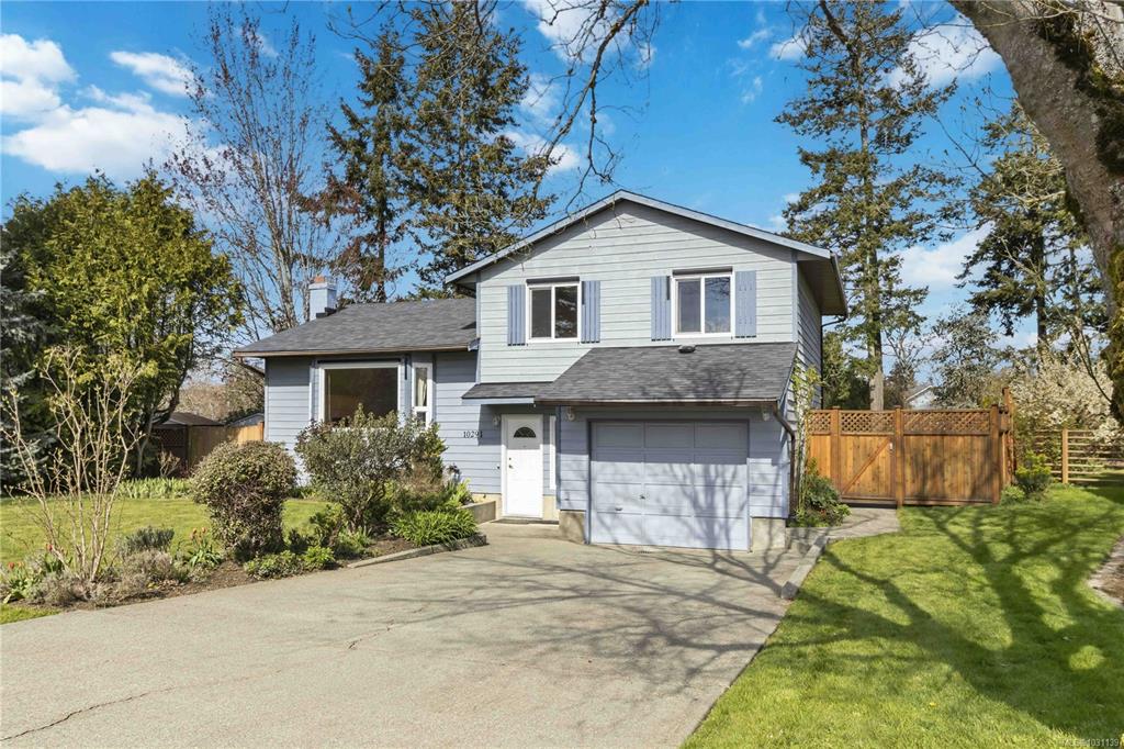 Third View of 10291 Rathdown Pl, Sidney, BC, V8L 4C6
