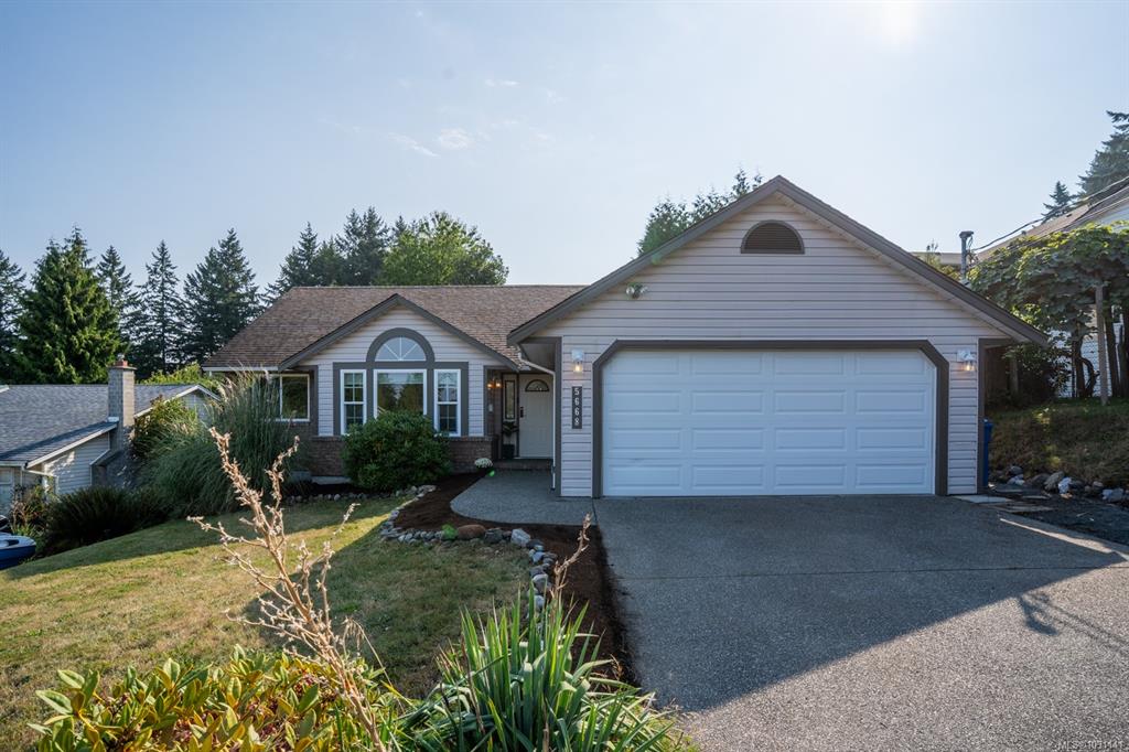 5668 Rutherford Rd, 1031141, BC,