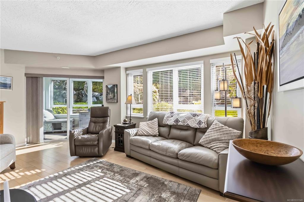 Third View of 1521 Church Ave, Saanich, BC, V8V 5T2