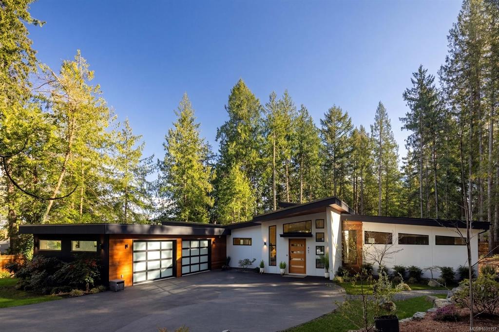 Third View of 867 Bradley Dyne Rd, North Saanich, BC, V8L 5H1