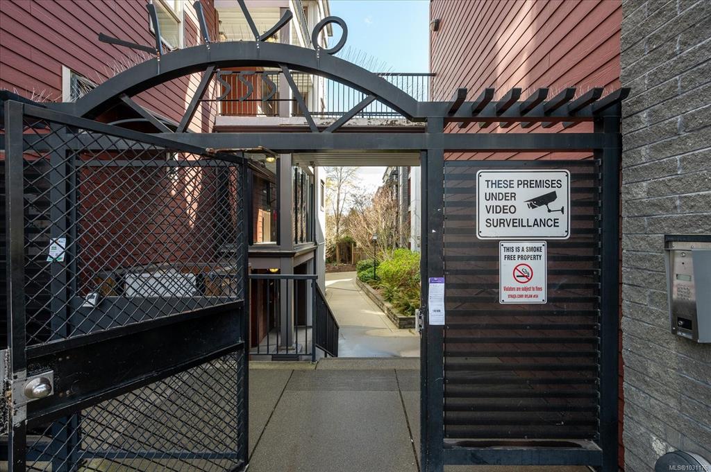 Fourth View of 555 Franklyn St, Nanaimo, BC, V9R 2X9