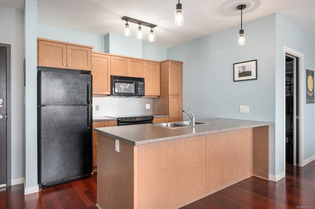 Fifth View of 555 Franklyn St, Nanaimo, BC, V9R 2X9