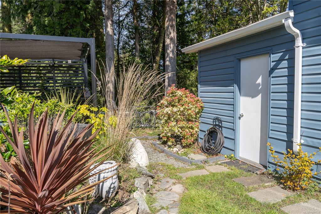 Fourth View of 7701 Central Saanich Rd, Central Saanich, BC, V8M 1X3