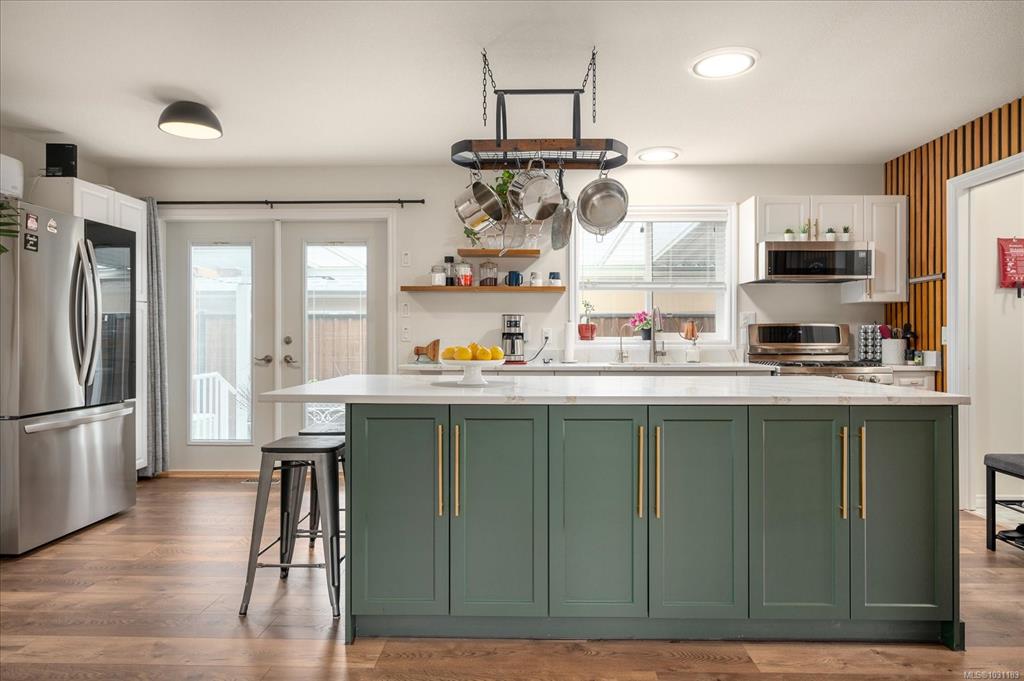 Fifth View of 3856 Honey Locust Dr, Deerwood Place Estates, Nanaimo, BC, V9T 6B9