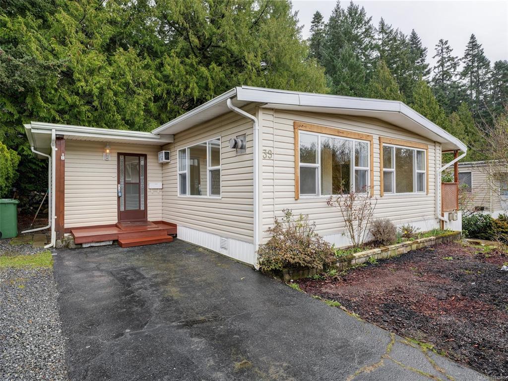 Second View of 2587 Selwyn Rd, Langford, BC, V9B 4V4