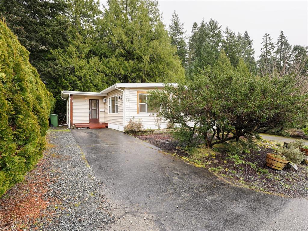 Third View of 2587 Selwyn Rd, Langford, BC, V9B 4V4