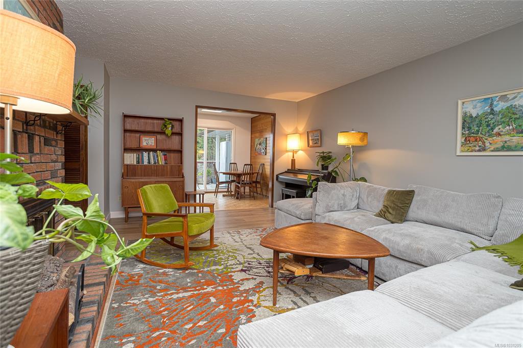 Third View of 439 Parkhill Terr, Ladysmith, BC, V9G 1V6