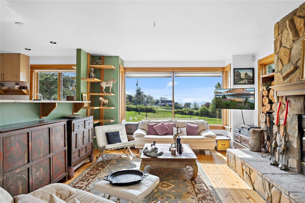 Third View of 2035 Pace Rd, Nanaimo, BC, V9X 1N8