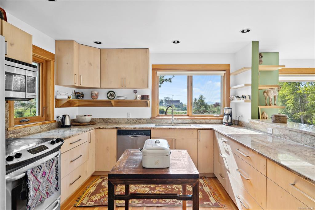 Fifth View of 2035 Pace Rd, Nanaimo, BC, V9X 1N8