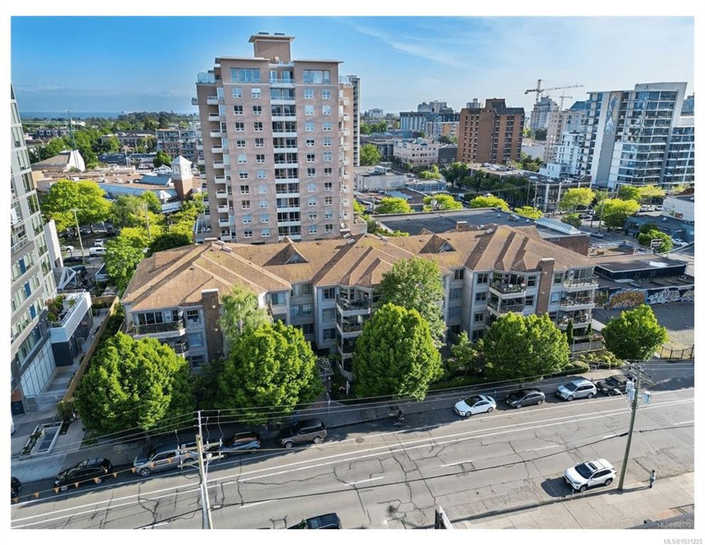 Fourth View of 935 Johnson St, Brookman Place, Victoria, BC, V8V 3N5