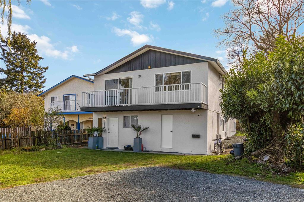 Fourth View of 2940 Cedar Hill Rd, Victoria, BC, V8T 3H9