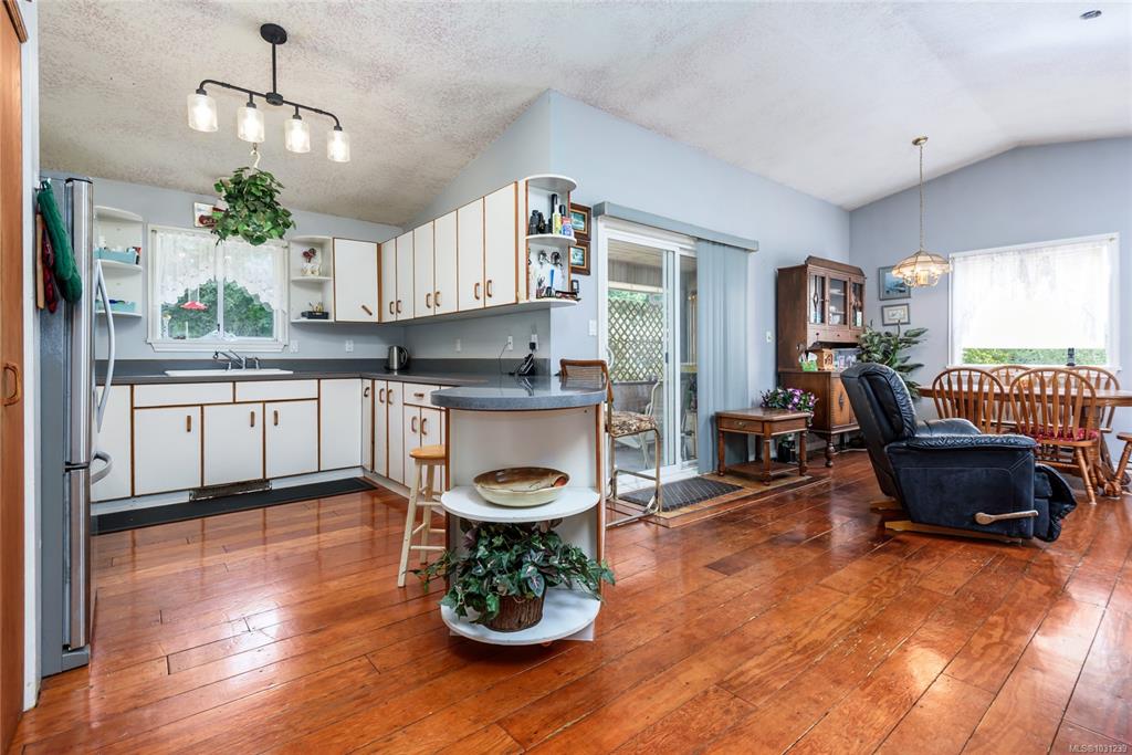 Third View of 2186 Waveland Rd, Courtenay, BC, V9J 1X8