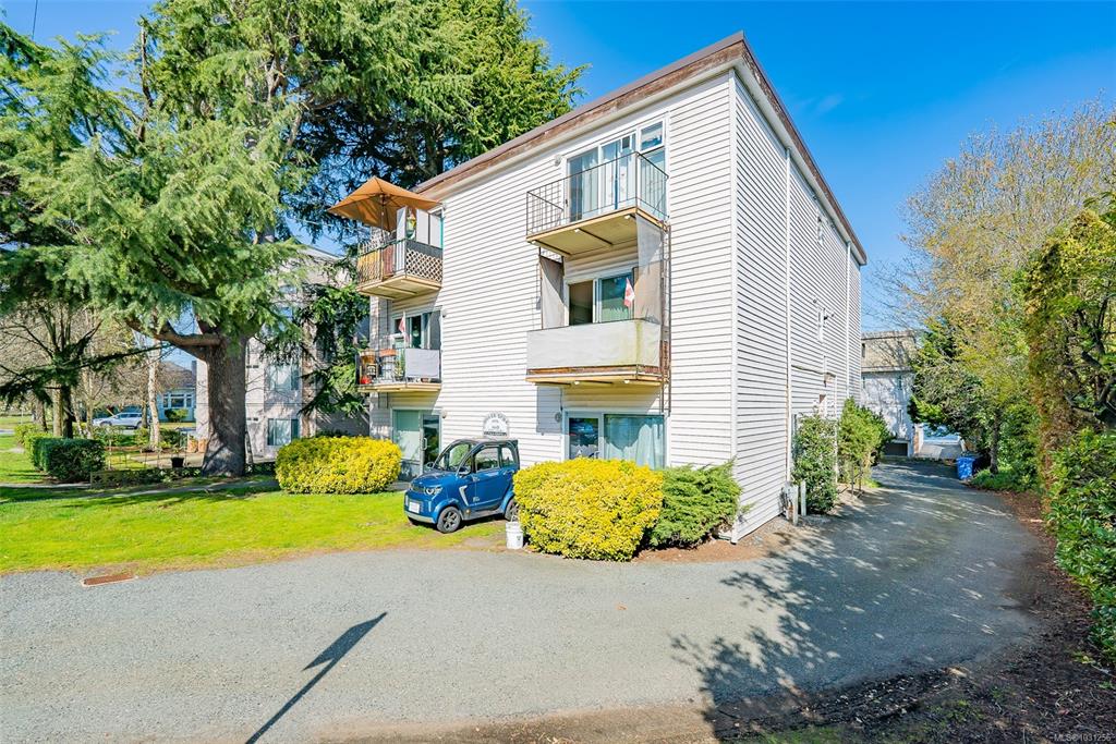 160 Stewart Ave, 1031256, BC,