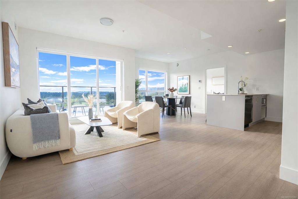 Fourth View of 258 Helmcken Rd, View Royal, BC, V9B 7G9