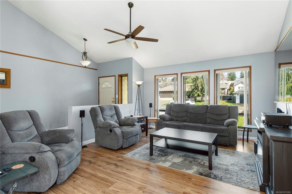 Third View of 1127 Gazelle Rd, Campbell River, BC, V9W 7J8