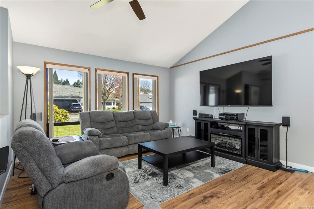 Fifth View of 1127 Gazelle Rd, Campbell River, BC, V9W 7J8