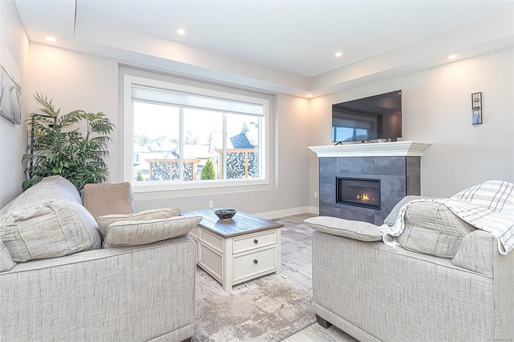 Fourth View of 744 James Pl, Ladysmith, BC, V9G 0A5