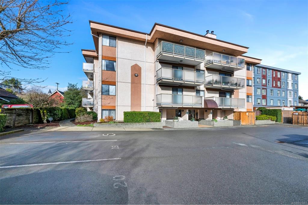 Second View of 435 Festubert St, The Regency, Duncan, BC, V9L 3T3