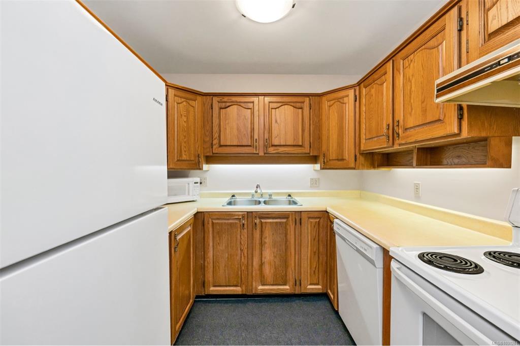 Fifth View of 435 Festubert St, The Regency, Duncan, BC, V9L 3T3