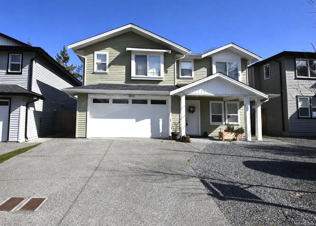 Second View of 1656 Roberta Rd S, Nanaimo, BC, V9X 0B6