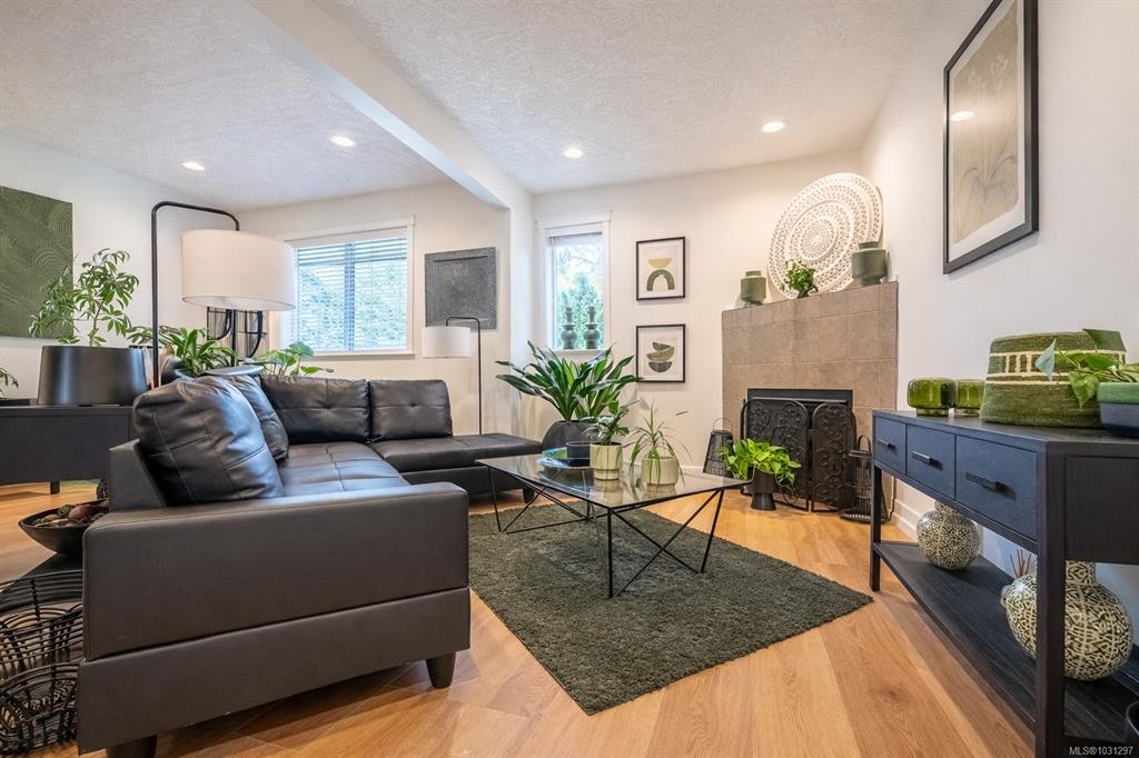 Third View of 1924 Maple Ave S, Sooke, BC, V9Z 1J8