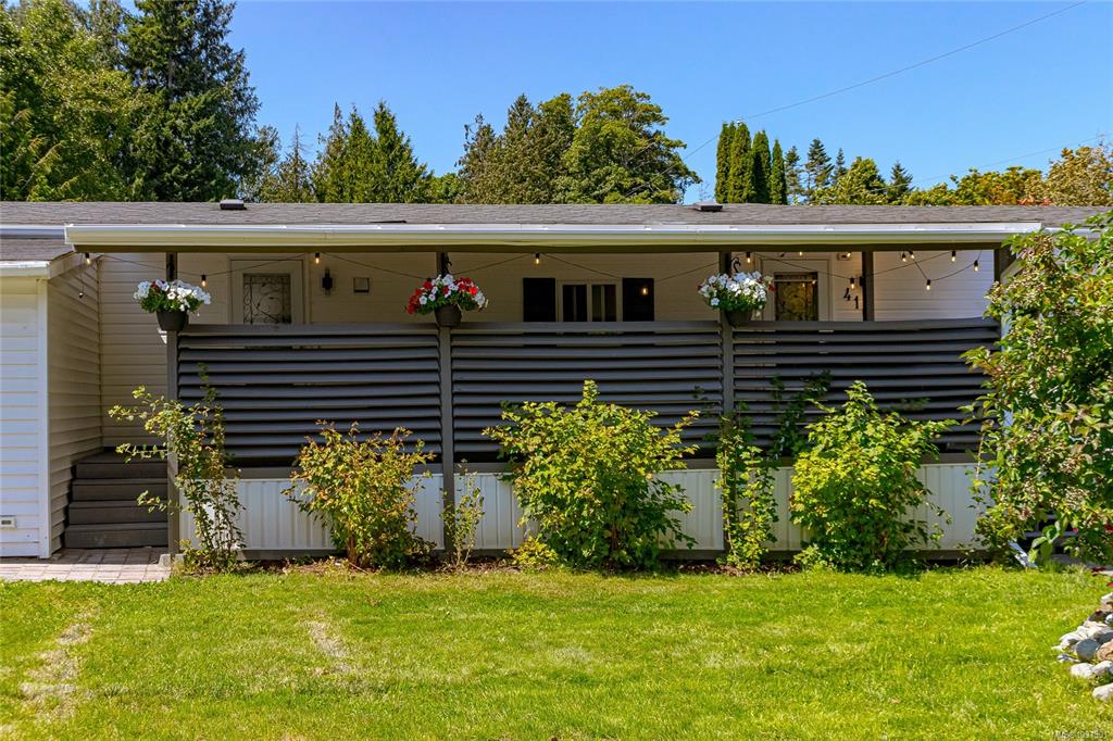 Fifth View of 2850 Stautw Rd, Central Saanich, BC, V8M 2C9