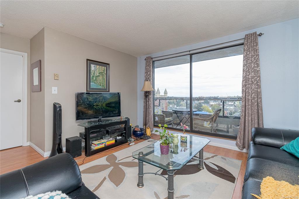 Fifth View of 1630 Quadra St, The Sandpiper, Victoria, BC, V8W 3J5