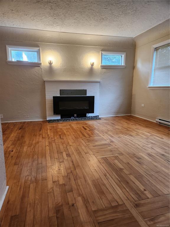 Fifth View of 4371 Shelbourne St, Saanich, BC, V8N 3G4