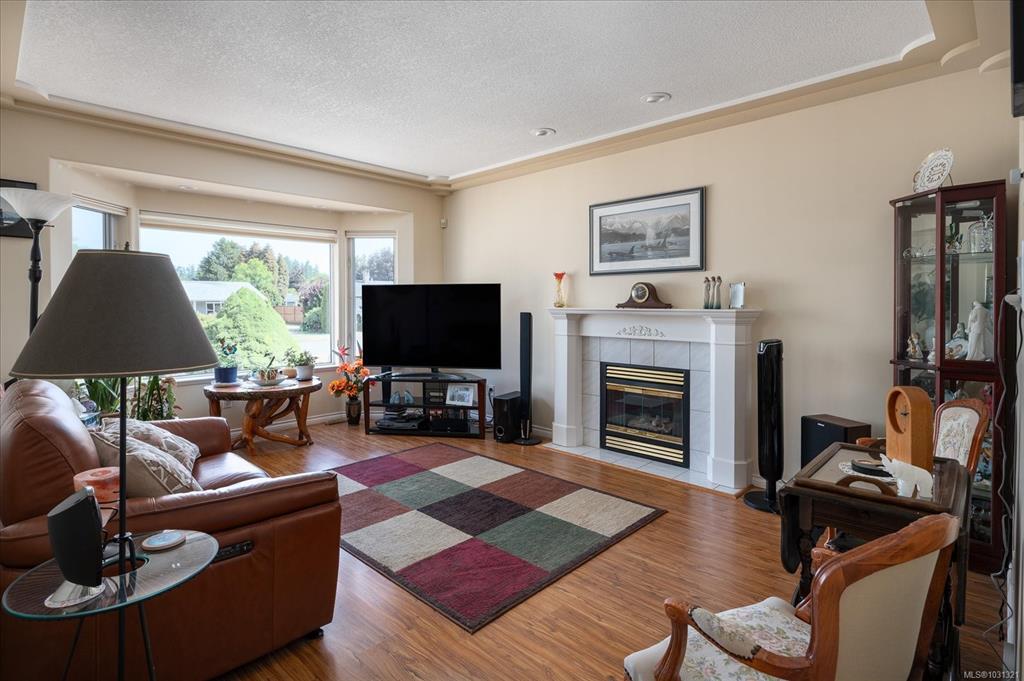 Fifth View of 530 Dalmatian Dr, French Creek, BC, V9P 1Y4