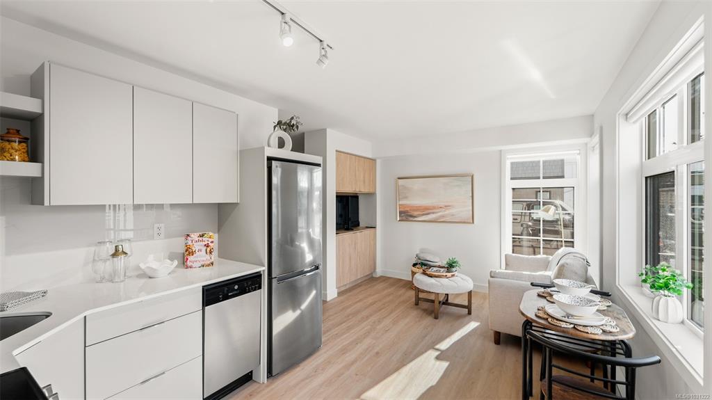 Fourth View of 4201 Tyndall Ave, Marlowe, Saanich, BC, V8N 0C4