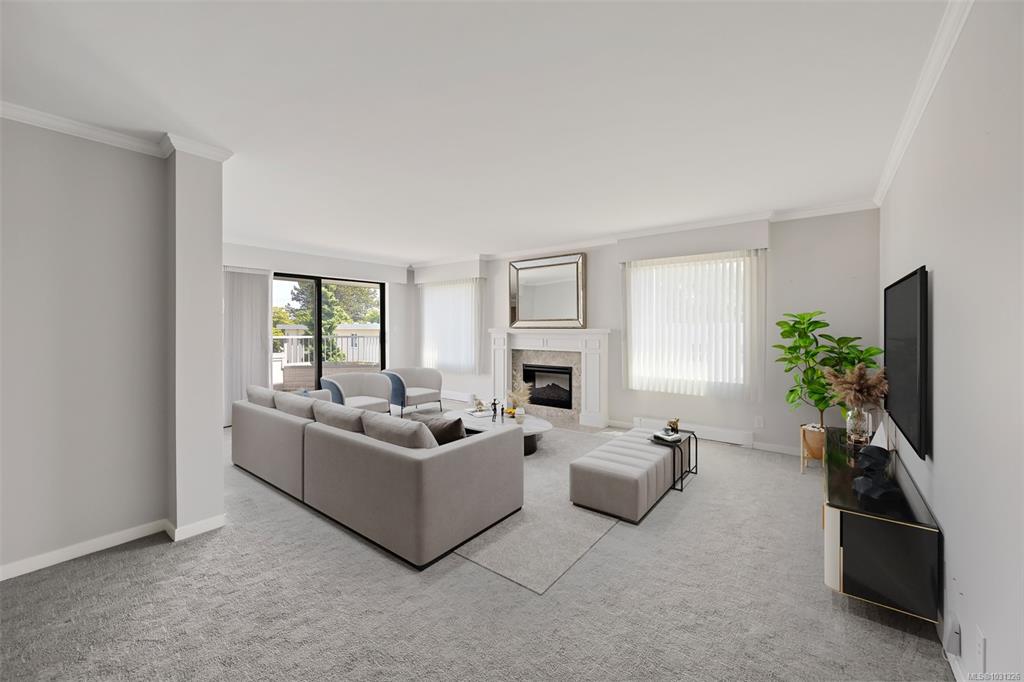 Fifth View of 1370 Beach Dr, Oak Bay, BC, V8S 2N6