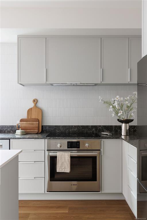 Third View of 1520 Louise Pl, Harper, Saanich, BC, V8P 2T8