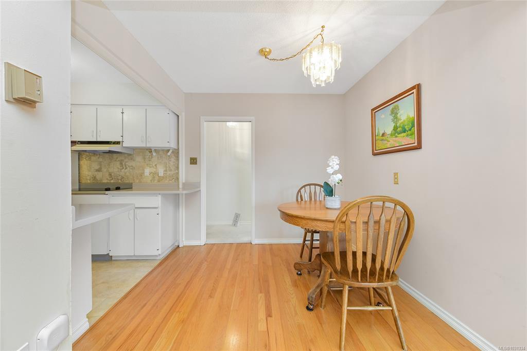 Fourth View of 1400 Newport Ave, Oak Bay Towers, Oak Bay, BC, V8S 5K9