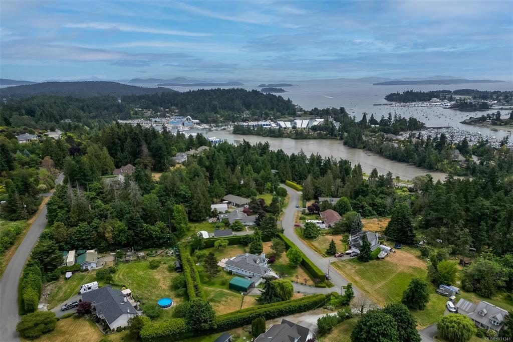 Second View of 10978 Cedar Lane, North Saanich, BC, V8L 5R1