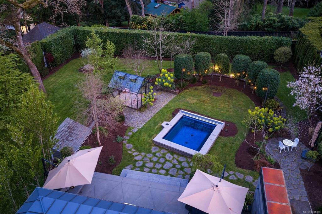 Third View of 2545 Lansdowne Rd, Oak Bay, BC, V8R 3P2