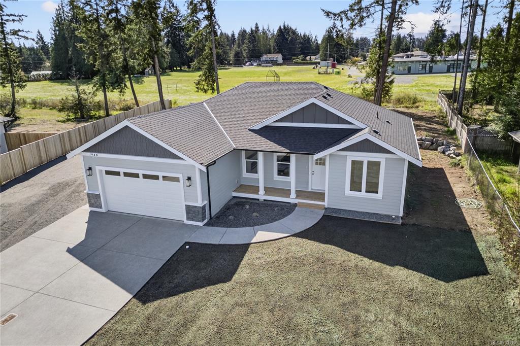 1948 Woobank Rd, 1031390, BC,