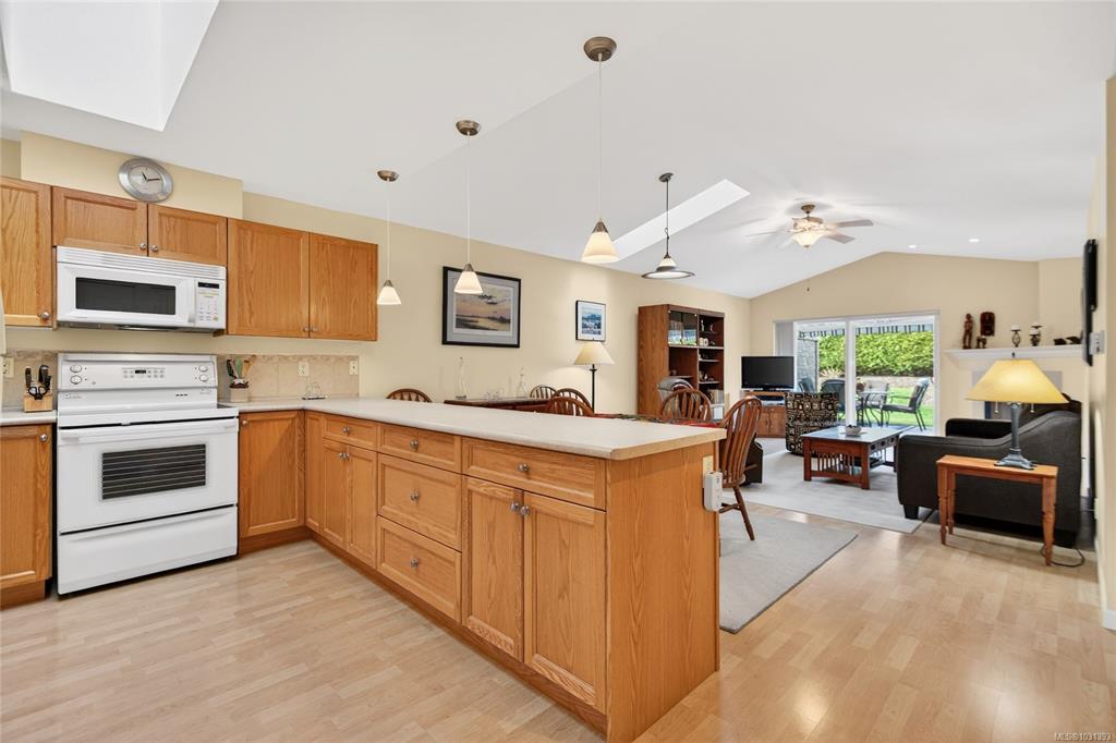 Third View of 1919 St Andrews Pl, Heather Glen, Courtenay, BC, V9N 9J4