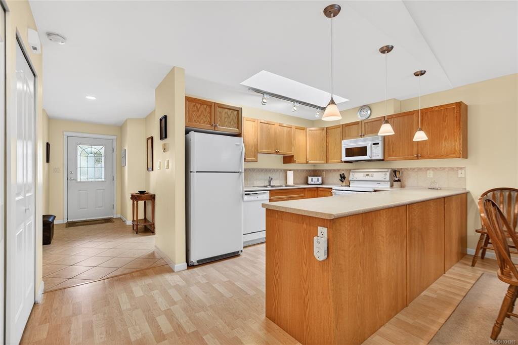 Fourth View of 1919 St Andrews Pl, Heather Glen, Courtenay, BC, V9N 9J4